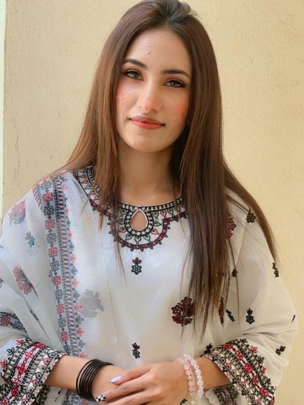 Experience Unforgettable Moments with Bianca Amor Tonight