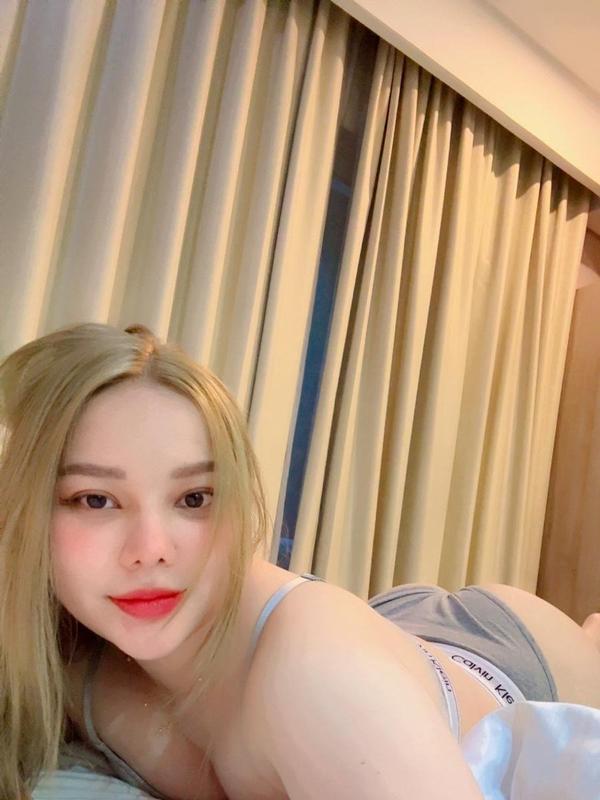 Carmen Verónica Awaits to Ignite Your Deepest Desires 2 Mis Fotos