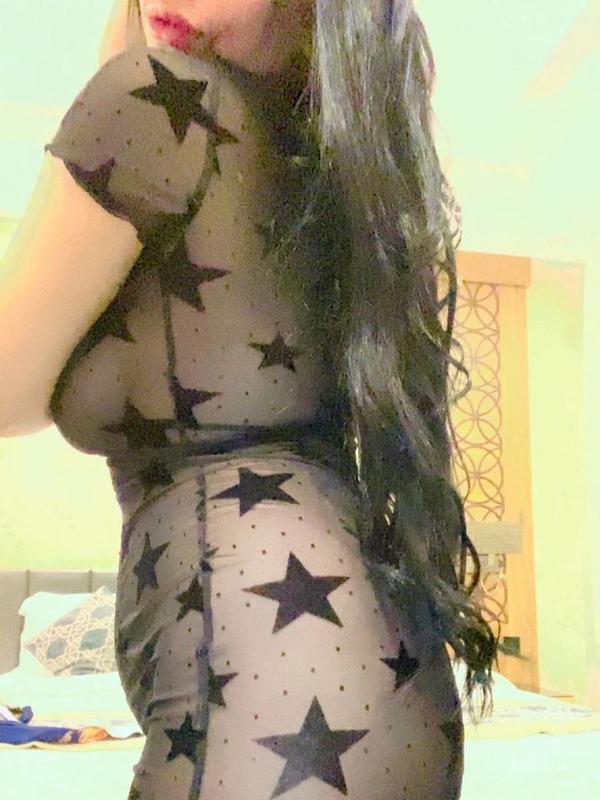 Experience Unforgettable Moments with Ana Paula by Your Side 2 Mis Fotos