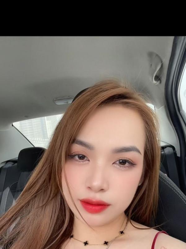 Experience Passion and Elegance with Yessenia Luz by Your Side 2 Mis Fotos