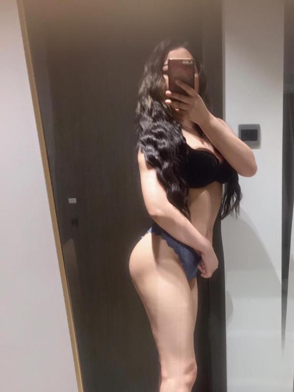 Experience Unforgettable Moments with Lourdes Elena’s Charm