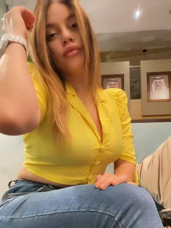 Experience Unforgettable Moments with Frida Luna Tonight 1 Mis Fotos