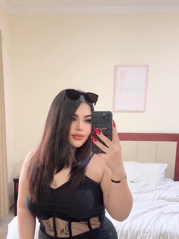 Experience Passion and Elegance with Celestial America Escorts 1 Mis Fotos