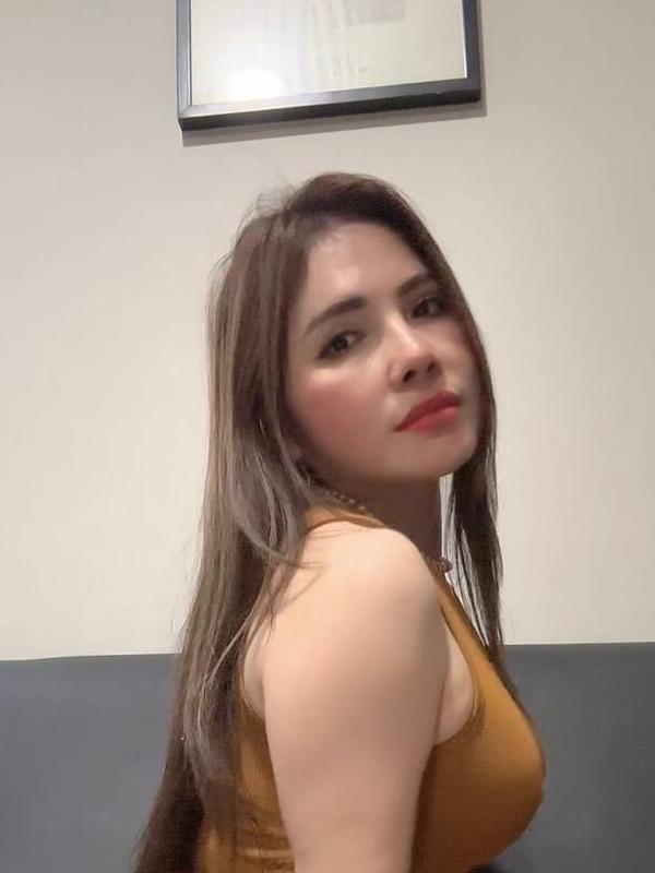 Experience Unforgettable Moments with Nayla Isidora Today