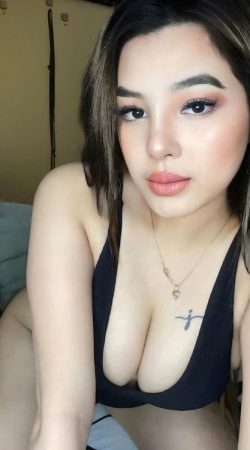 Experience Passion and Elegance with Aura Beatriz Today